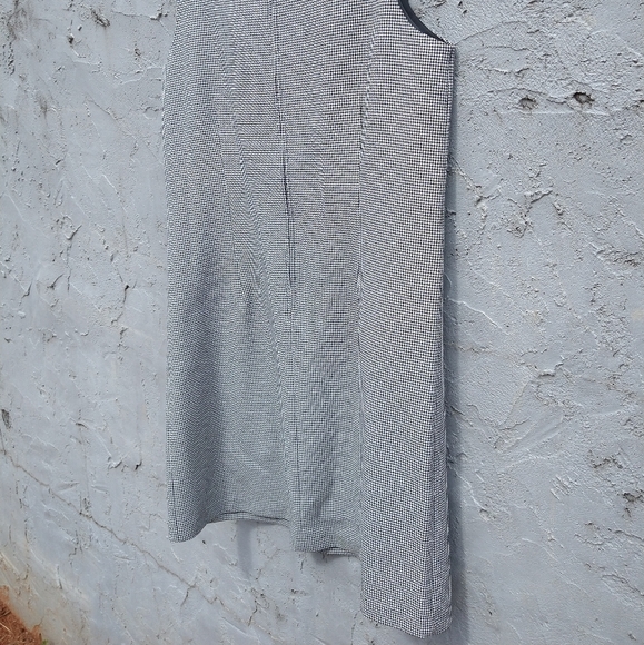 SLEEVELESS DRESS.  SZ LARGE - Picture 8 of 8